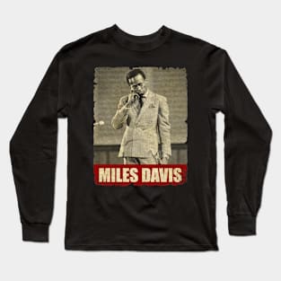 Miles Davis - RETRO STYLE Long Sleeve T-Shirt